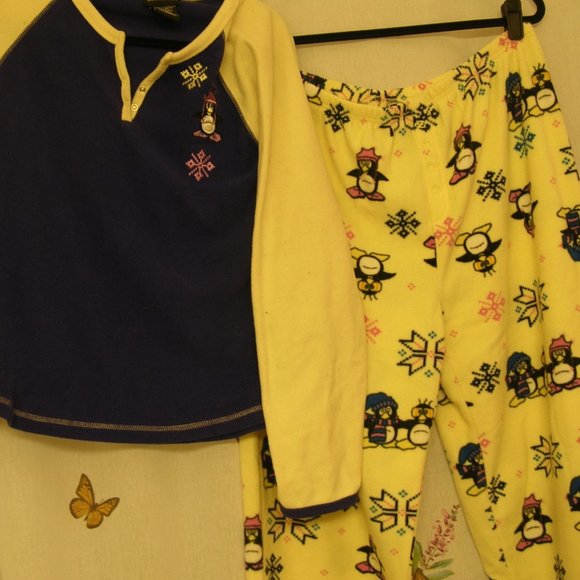 Xhilaration 1X plus fleece pajamas lounge pants PENGUINS snowflakes yellow blue - Picture 1 of 3